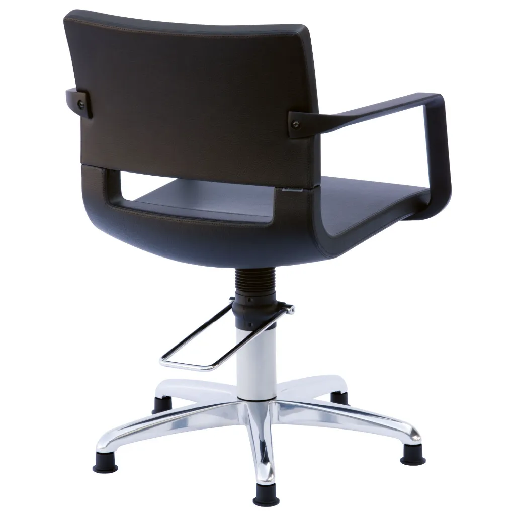 Greiner_Stuehle_3_fin-12_WEB.webp
